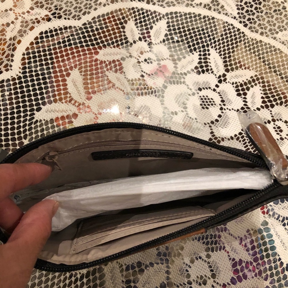 Wallet - Picture 3 of 5